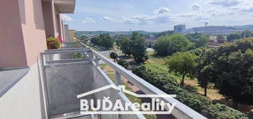 Pronájem, Byty 1+kk, 31 m2 - balkon, obč. vybavenost