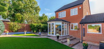 3 bed detached house for sale