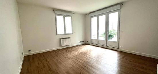 Appartement Paris 1 pièce(s) 29 m2