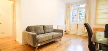 Flat to rent in Warwick Road, London SW5