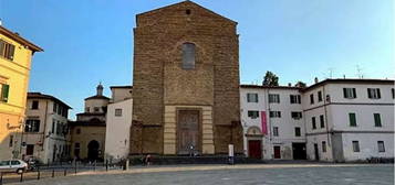 Quadrilocale da ristrutturare, secondo piano, San Frediano, Firenze