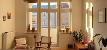 Cozy, quiet and sunny flat in Friedrichshain sublet 4.11-29.11