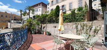 Apartment meublé avec grande terrasse proche Campus