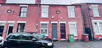 Property to rent in Cycle Road, Lenton, Nottingham NG7