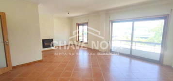 Apartamento T3 c/ garagem - Oliveira de Azeméis