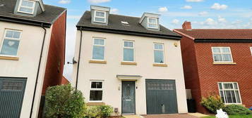 4 bedroom detached house