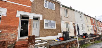 Terraced house to rent in Dryden Street, Swindon SN1