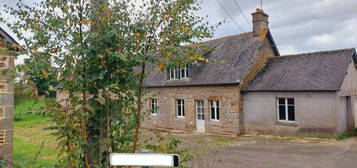 Longère à rénover - dépendances - 1,2 hectare de terrain - montaudin