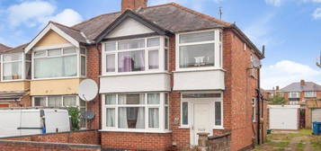 3 bed semi-detached house for sale