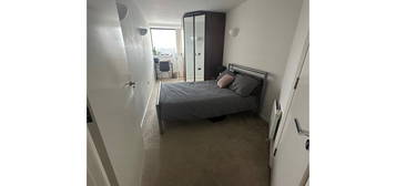 Room to rent in Leeds, Leeds LS11