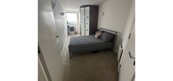 Room to rent in Leeds, Leeds LS11