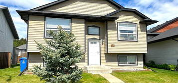 4406 E 58 Street Close, Rocky Mountain House, AB T4T 0A4