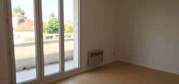 Studio  à louer, 1 pièce, 34 m², Étage 5/–