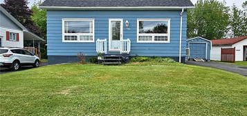 589 Patterson Cres, Bathurst, NB E2A 1Z9