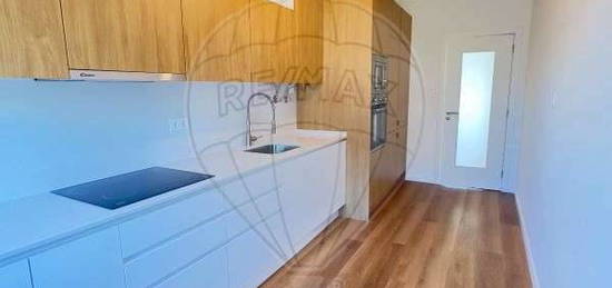 Apartamento T2 para arrendamento