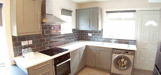 3 bedroom semi-detached house