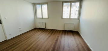 Appartement  à louer, 2 pièces, 1 chambre, 53 m²