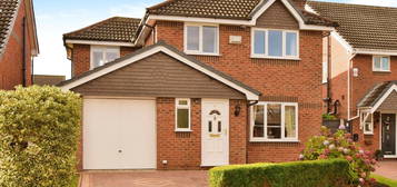 4 bed detached house for sale