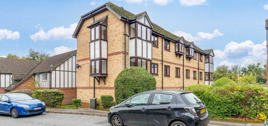 Flat for sale in Kerr Close, Knebworth, Hertfordshire SG3