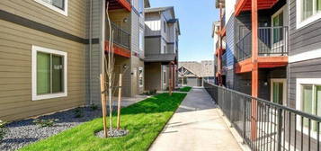 Cascade Place Apartment Homes, Molalla, OR 97038