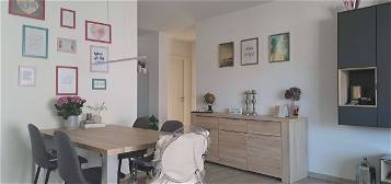 Exklusive, gepflegte 3-Zimmer-Wohnung mit gehobener Innenausstattung mit Einbauküche in Viernheim