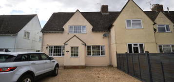 3 bedroom semi-detached house to rent