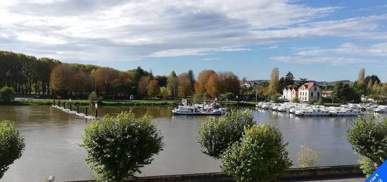 Très bel appartement bourgeois avec vue sur l'Yonne