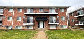 9134 E  10th St #6, Indianapolis, IN 46219