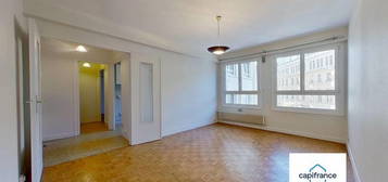 À Vendre : Appartement 2 Pièces - 48 m² - Centre Ville - Résidence du Vieux Château