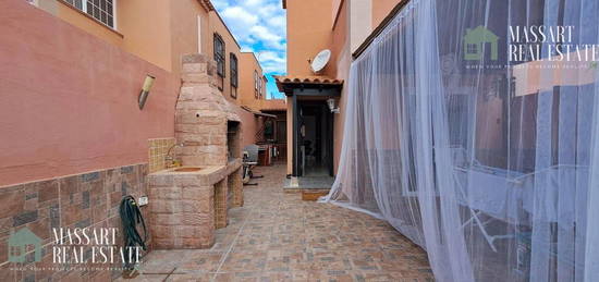 Casa adosada en venta en Calle Astron, 56, Las Rosas