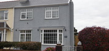 3 bed semi-detached house to rent