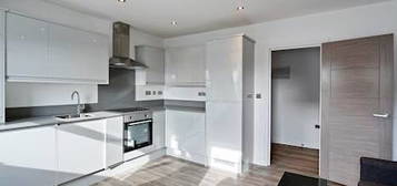 2 bed flat to rent