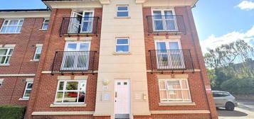 1 bedroom ground floor flat for sale