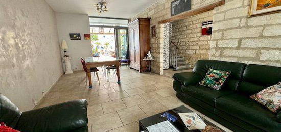 Vente maison 8 pièces 141 m²