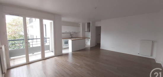 Location appartement 3 pièces 74 m²