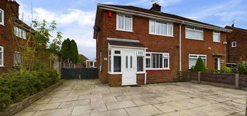 3 bed semi-detached house for sale