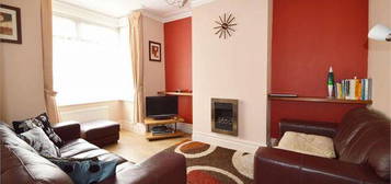 4 bedroom terraced house to rent