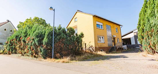 Einfamilienhaus, aufteilbar in zwei Wohneinheiten in ruhiger Lage in der Eifel