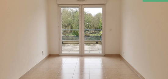 Appartement  à louer, 3 pièces, 2 chambres, 64 m²