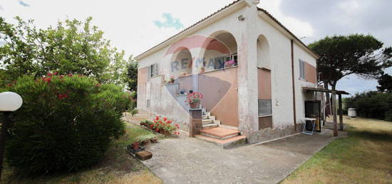 Casa indipendente in vendita in via Rovito, 113