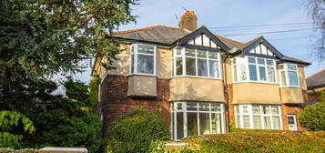 4 bed semi-detached house to rent