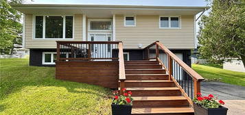 1223 Ulric Dr, Bathurst, NB E2A 3X9