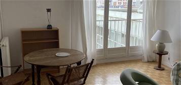 Appartement meublé  à louer, 3 pièces, 2 chambres, 75 m²