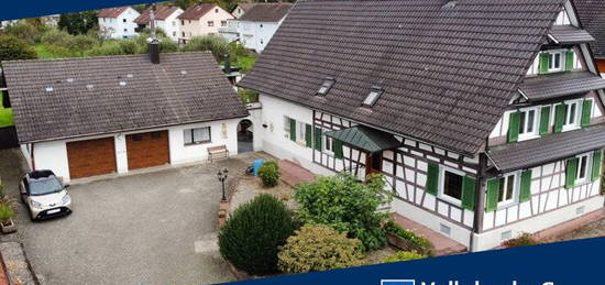 ***Einzigartiges Einfamilienhaus mit historischem Charme und großem Grundstück in Appenweier***