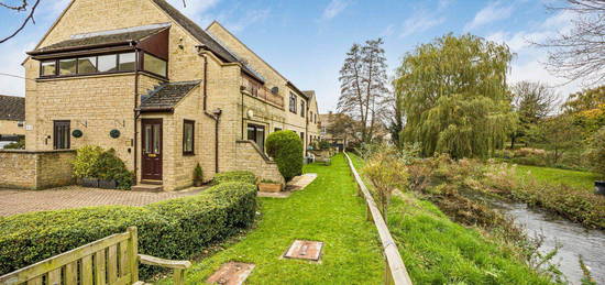 Flat for sale in Priory Mews, Trafalgar Road, Cirencester, Gloucestershire GL7