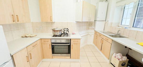 2 bed flat to rent