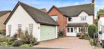 4 bed detached house for sale