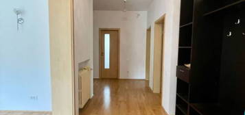 Apartament cu 5 camere în Primăverii