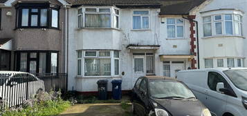 Terraced house for sale in Somerset Road, Southall UB1