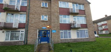 3 bed flat to rent